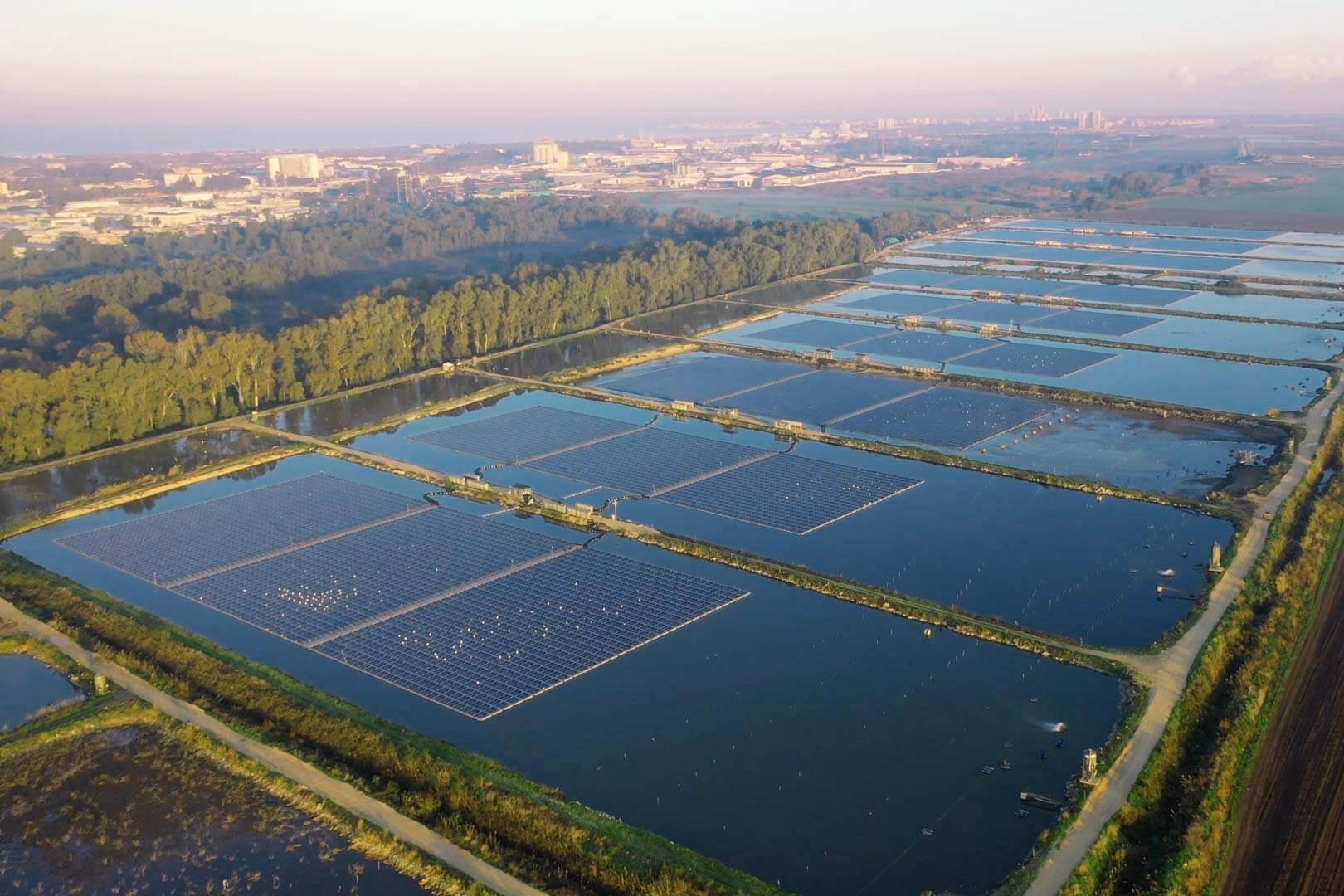 Image of floating PV project in israel from above