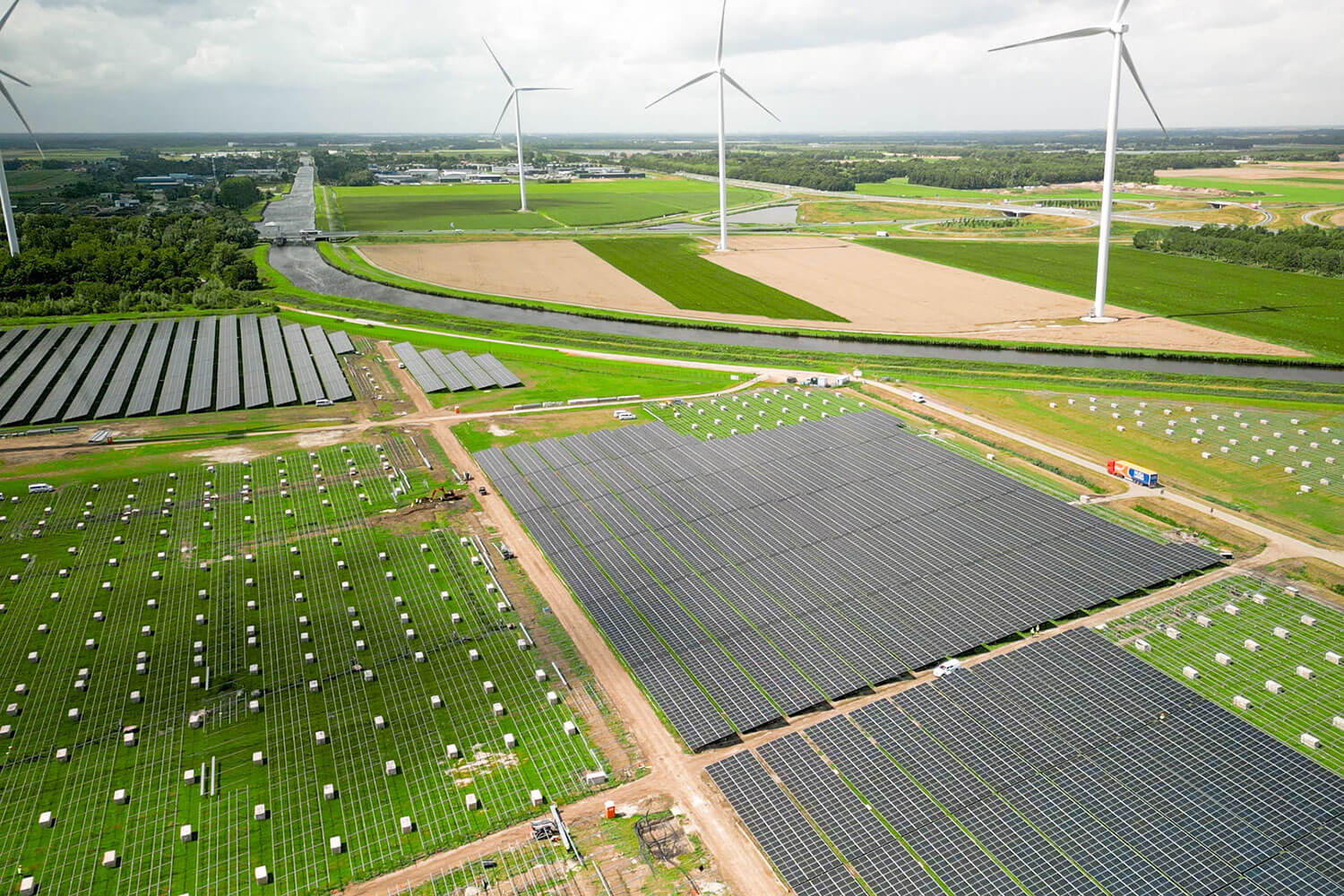 The largest solar farm in the Netherlands, Eekerpolder, seen from above during the construction process